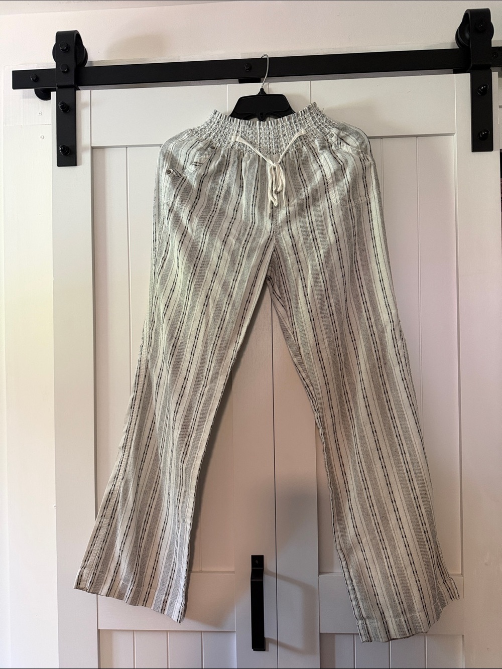 Ci Sono Cream Wide-Leg Striped Smocked Waist Pants